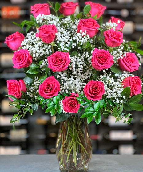 18 Hot Pink Roses With Baby's Breath