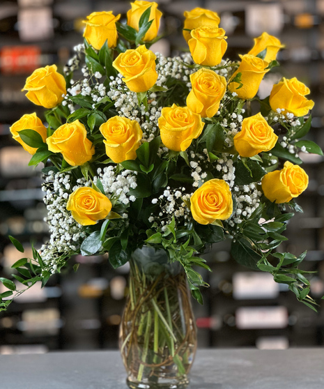 18 Yellow Roses With Baby's Breath