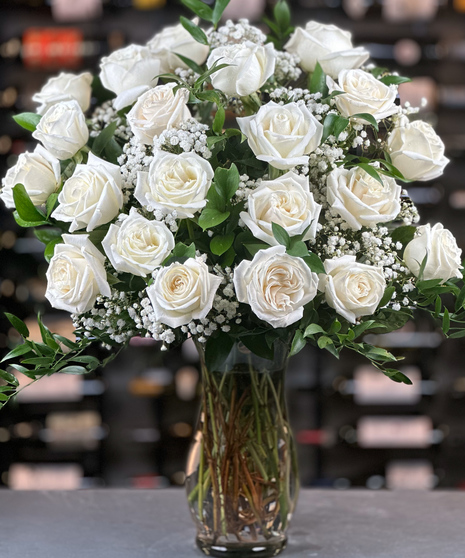 24 White Roses With Baby's Breath