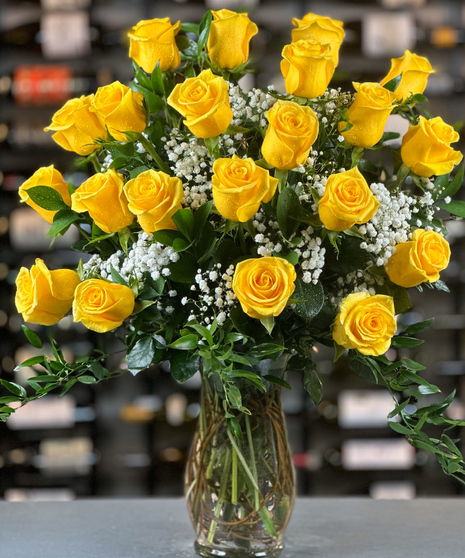 24 Yellow Roses Two Dozen With Baby's Breath