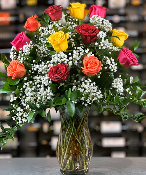 12 Roses Assorted With Baby's Breath