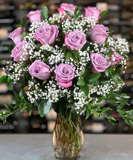 12 Lavender Roses With Baby's Breath