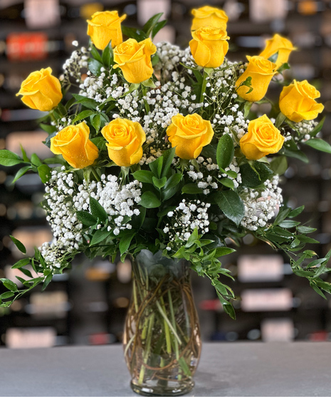 One Dozen Yellow Roses With Baby's Breath